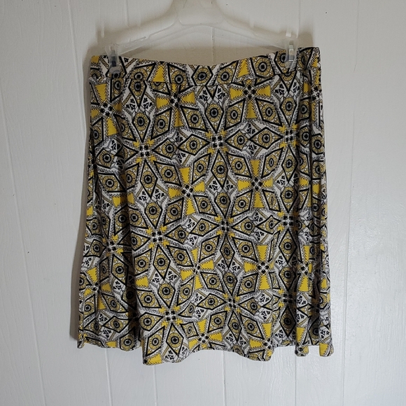 Cato Womens Large Yellow and Black Geometric Mini Skirt 🌏5/$10🌏 - Picture 1 of 4